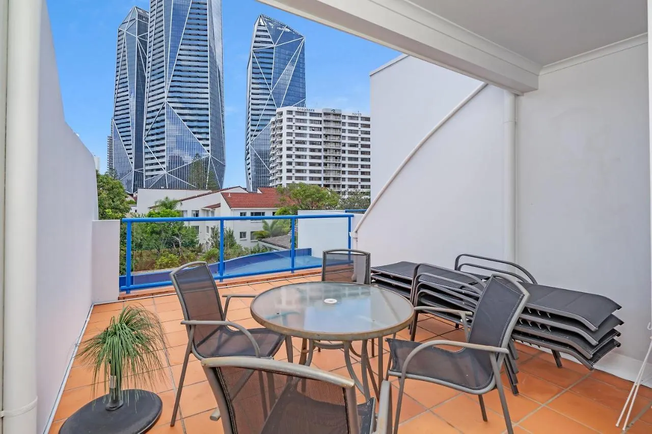 Surfers Beach Resort One Gold Coast 3*,