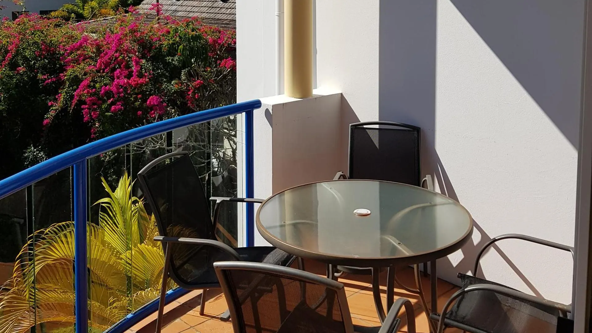 Surfers Beach Resort One Gold Coast 3*,  Australia